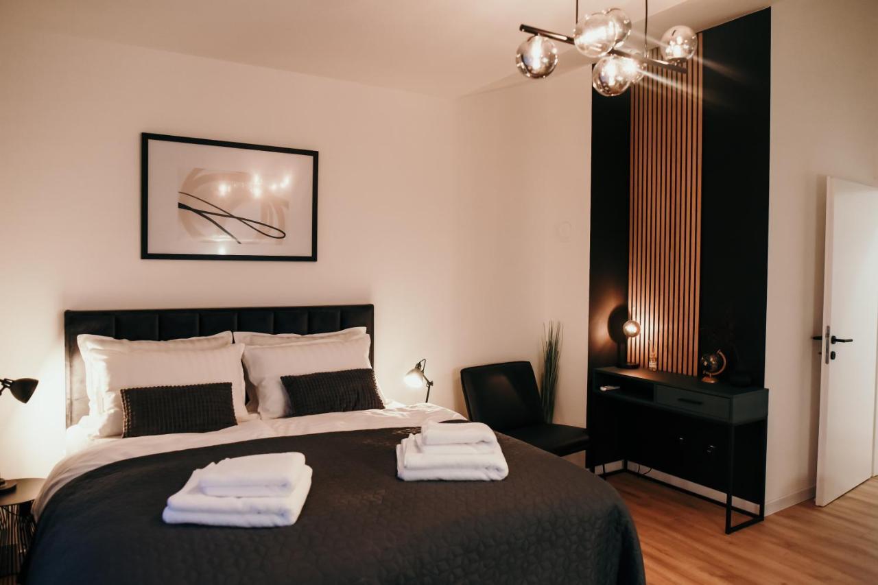 Studio Apartman Mia Zupanja Buitenkant foto