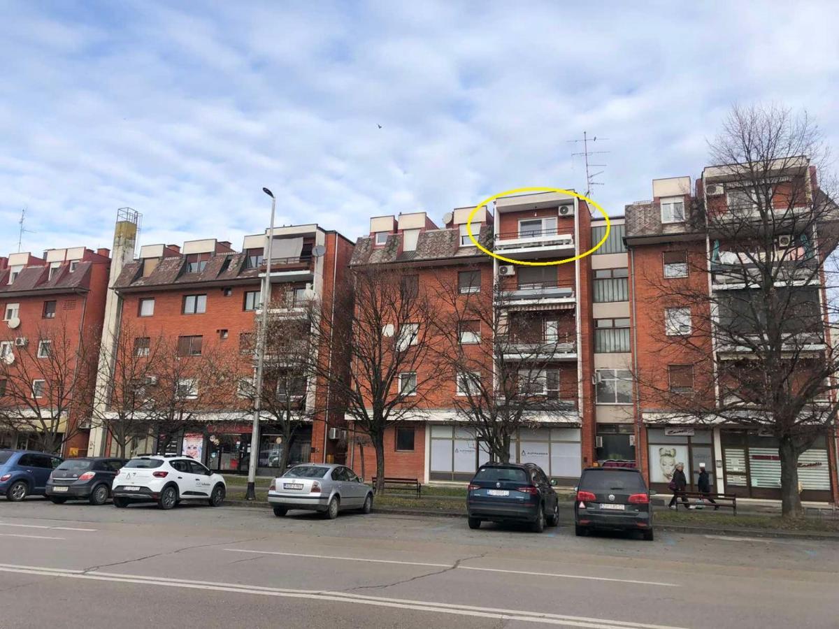 Studio Apartman Mia Zupanja Buitenkant foto