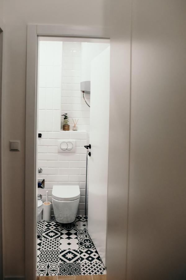 Studio Apartman Mia Zupanja Buitenkant foto
